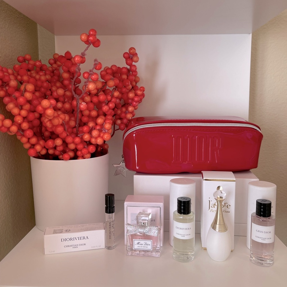 Dior Discovery Mini Perfume Gift Set and Dior makeup Pouch, New